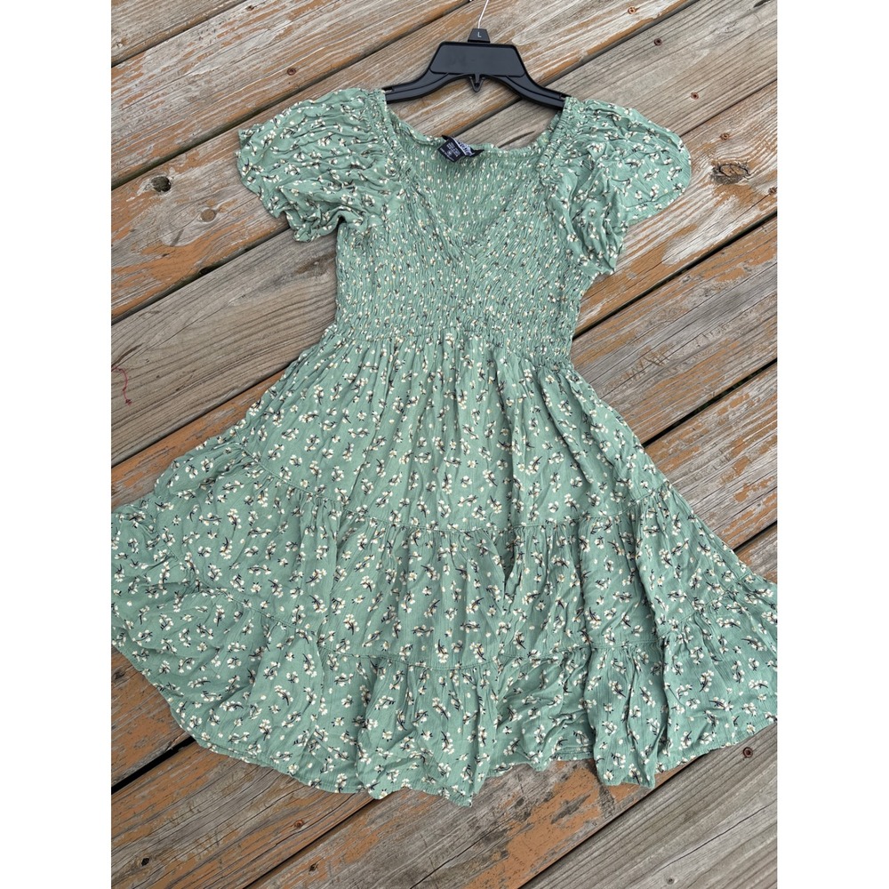 Angie Women Green Floral Smocked Tiered Mini Dress Puff Sleeve Size M Boho Sage